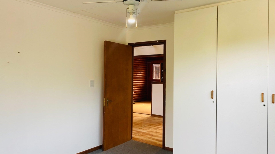 To Let 3 Bedroom Property for Rent in Hunters Home Western Cape